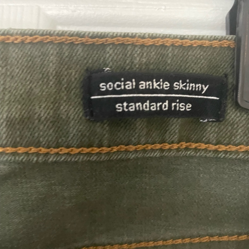 Sanctuary Ankle Skinny Camo Print Jeans - Picture 5 of 8